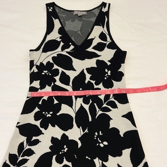 J. Crew Sleeveless Sweater Mini Dress in Floral Jacquard Size Small - Picture 12 of 15